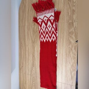 Old Navy Red and White Knit Scarf